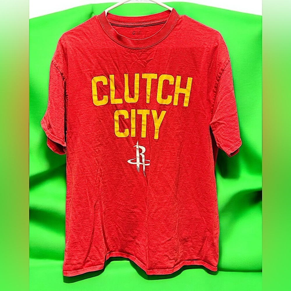 Houston rockets Red Clutch City T-Shirt large 20in pit to pit